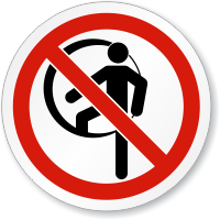 Do Not Enter Confined Space ISO Sign