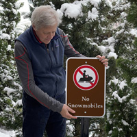No snowmobile sign