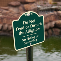 Do Not Feed Or Disturb Alligators Signs