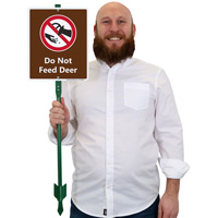 Do Not Feed Deer LawnBoss Sign
