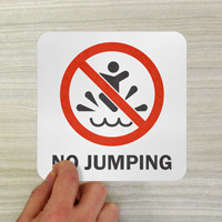 No Diving Sign for Pool